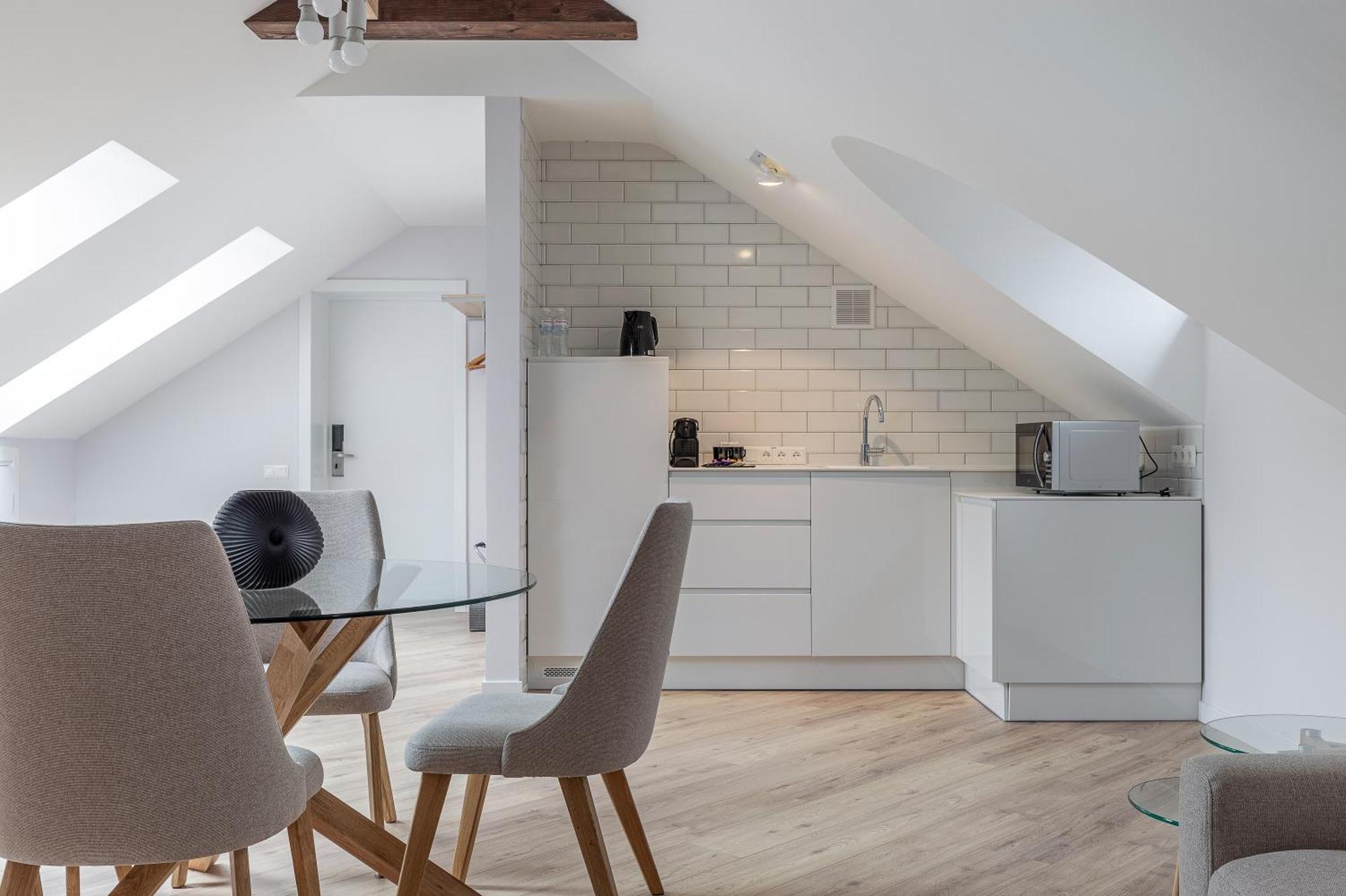Kontrakt Boutique Hotel Kiev Phòng bức ảnh